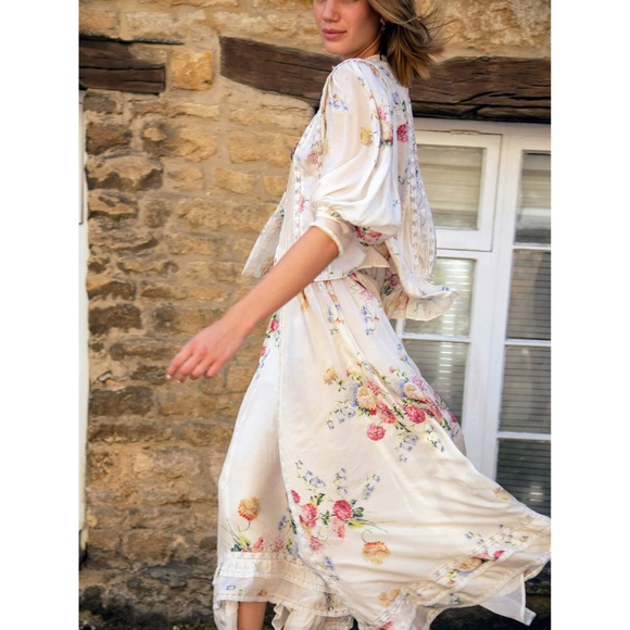 SOLD LoveShackFancy Tegan Floral Silk Blouse Top S - Picture 4 of 5